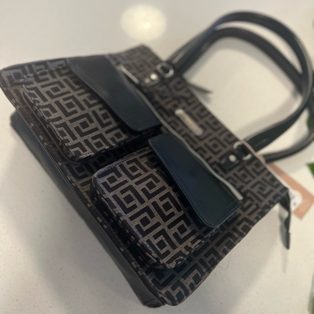 Fiorelli women's Vanessa Satchel in black geo jacquard.